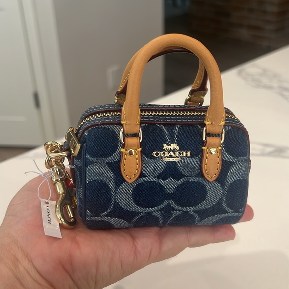 Cute. Limited Coach Mini Rowan - Picture 12 of 16